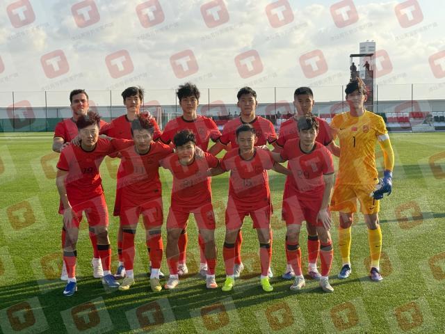 在线体育-国足热身乌兹别克斯坦 末节连续丢球2比2言和